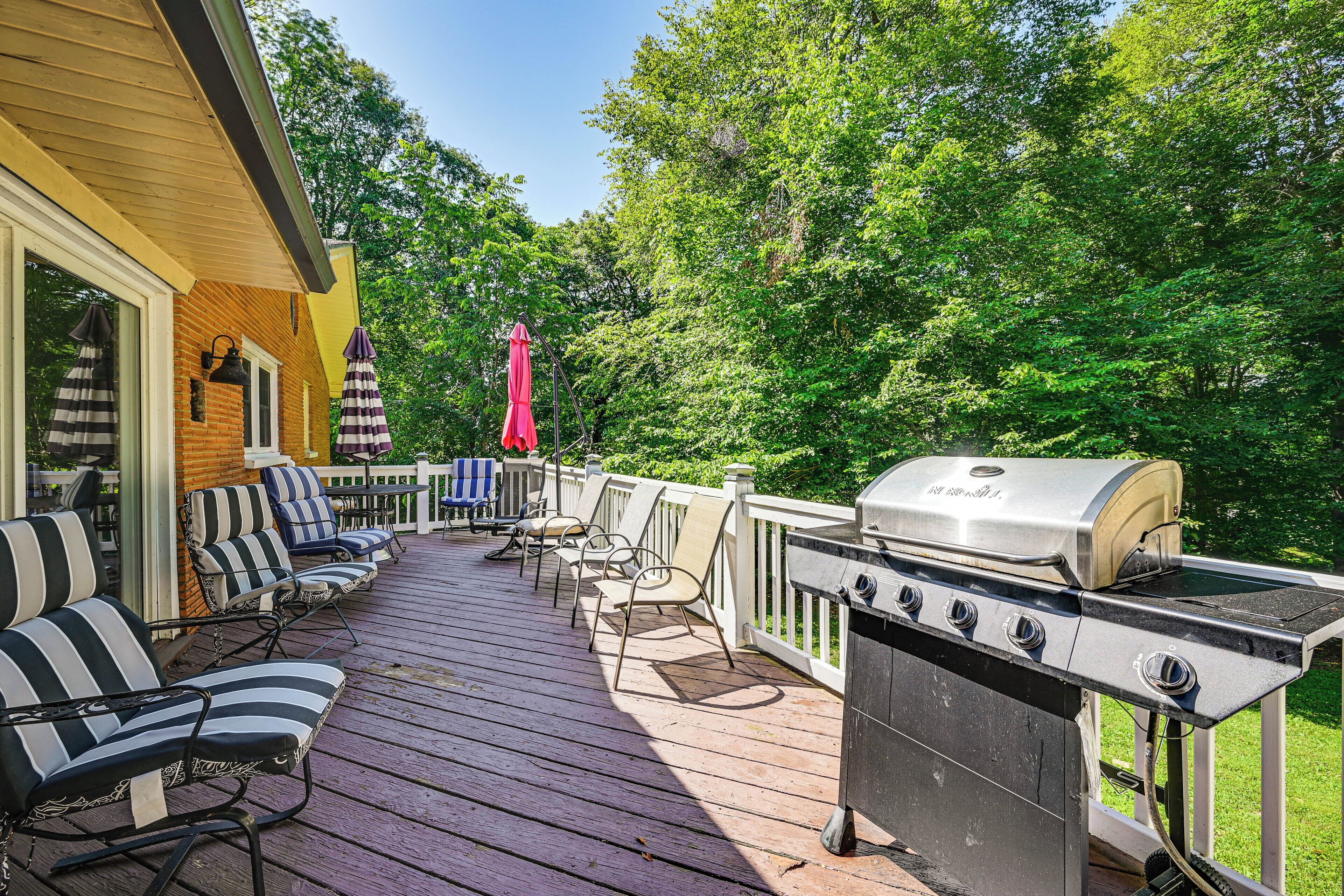 House (5 Bedrooms) | Front of property