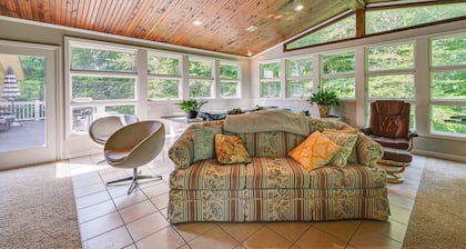 Golf Course Views & Games Galore - Vine Grove Gem!