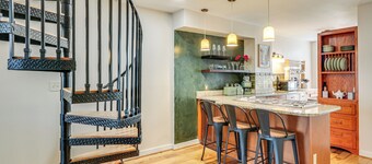 Dtwn at Your Door: Historic Frederick Gem w/ Yard!