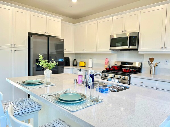 House | 4 bedrooms, Internet