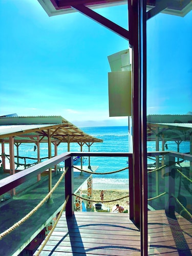 The Ohm at Thomas Beach