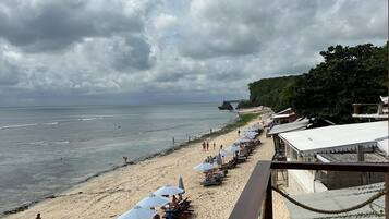 Standard Double Room, 1 King Bed, Balcony, Sea View | Terrace/patio