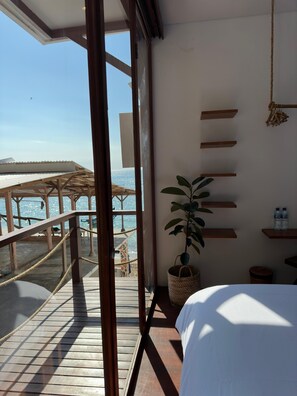 Chambre Double Standard, balcon, vue partielle sur la mer | Balcon