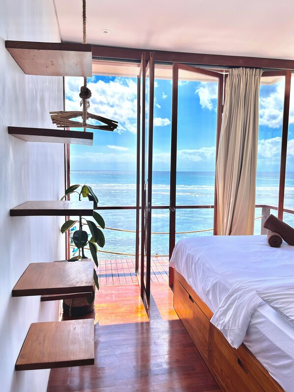 Standard Double Room, 1 King Bed, Balcony, Sea View | Free WiFi