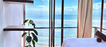 The Ohm at Thomas Beach