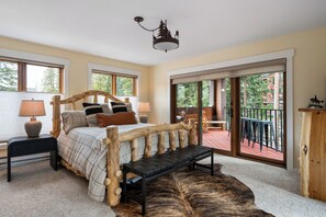 4 bedrooms, travel cot, Internet, bed sheets