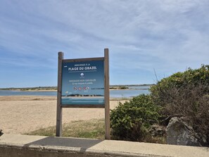 Tæt på stranden