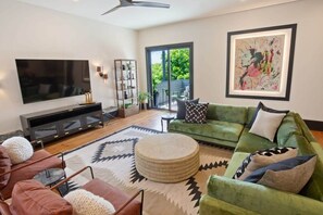 TV, offices - Dazzling Historic Designer Space | Pool (New Orleans)