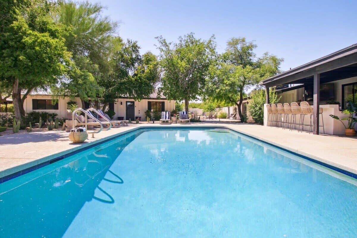 Piscine extérieure, piscine chauffée