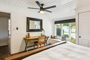 8 bedrooms, iron/ironing board, free WiFi, bed sheets