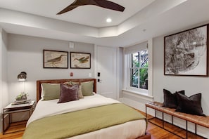 2 makuuhuonetta, silitysrauta/-lauta, vauvan matkasänky, ilmainen Wi-Fi