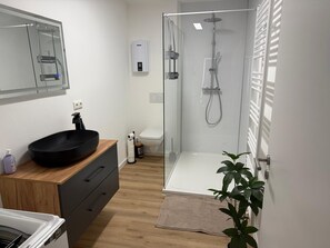 Hair dryer, towels, toilet paper - Cozy vacation apartment in the heath (Hodenhagen)