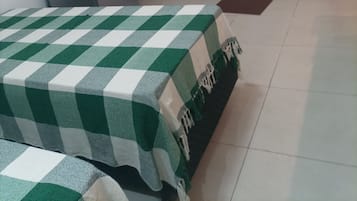 1 quarto, roupa de cama