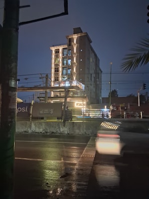 Exterior - One bedroom apartment with WiFi in Addis Ababa (Addis Ababa)