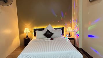Standard Room | Desk, free WiFi