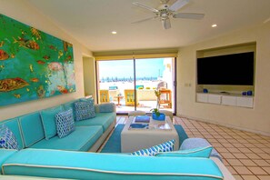 Smart TV, offices - Beachfront Patio with BBQ, Firepit & Ocean Views (Cabo San Lucas)