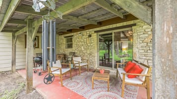 House, 3 Bedrooms | Terrace/patio