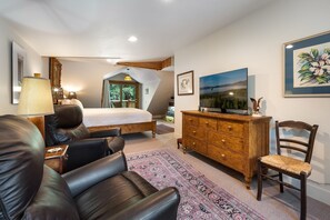 Hus, 3 soverom | 3 soverom, skrivebord for bærbar PC og strykejern/-brett