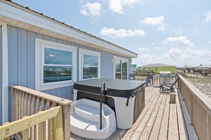 House, 3 Bedrooms | Terrace/patio