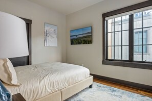 House, 4 Bedrooms