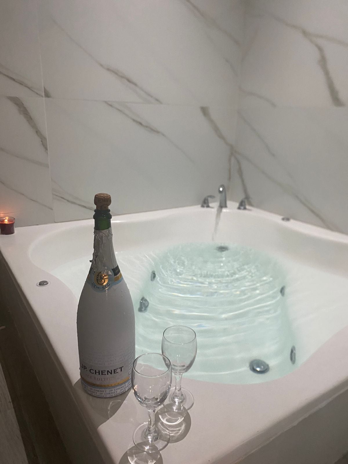 Comfort Apartment, Balcony | Bathroom