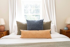 2 Schlafzimmer, Schreibtisch, Bügeleisen/Bügelbrett, WLAN