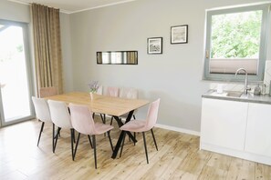House | Dining - New, Large Holiday Home for 10 People (gmina Wolin)