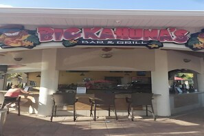 Bar (on property) - Charming Orlando resort with pools, outdoor fun, dining & recreation pavilion. (Orlando)