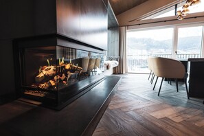 Panoramic Suite, Mountain View | Living area - Alpine Boutique Hotel wollée (Schladming)