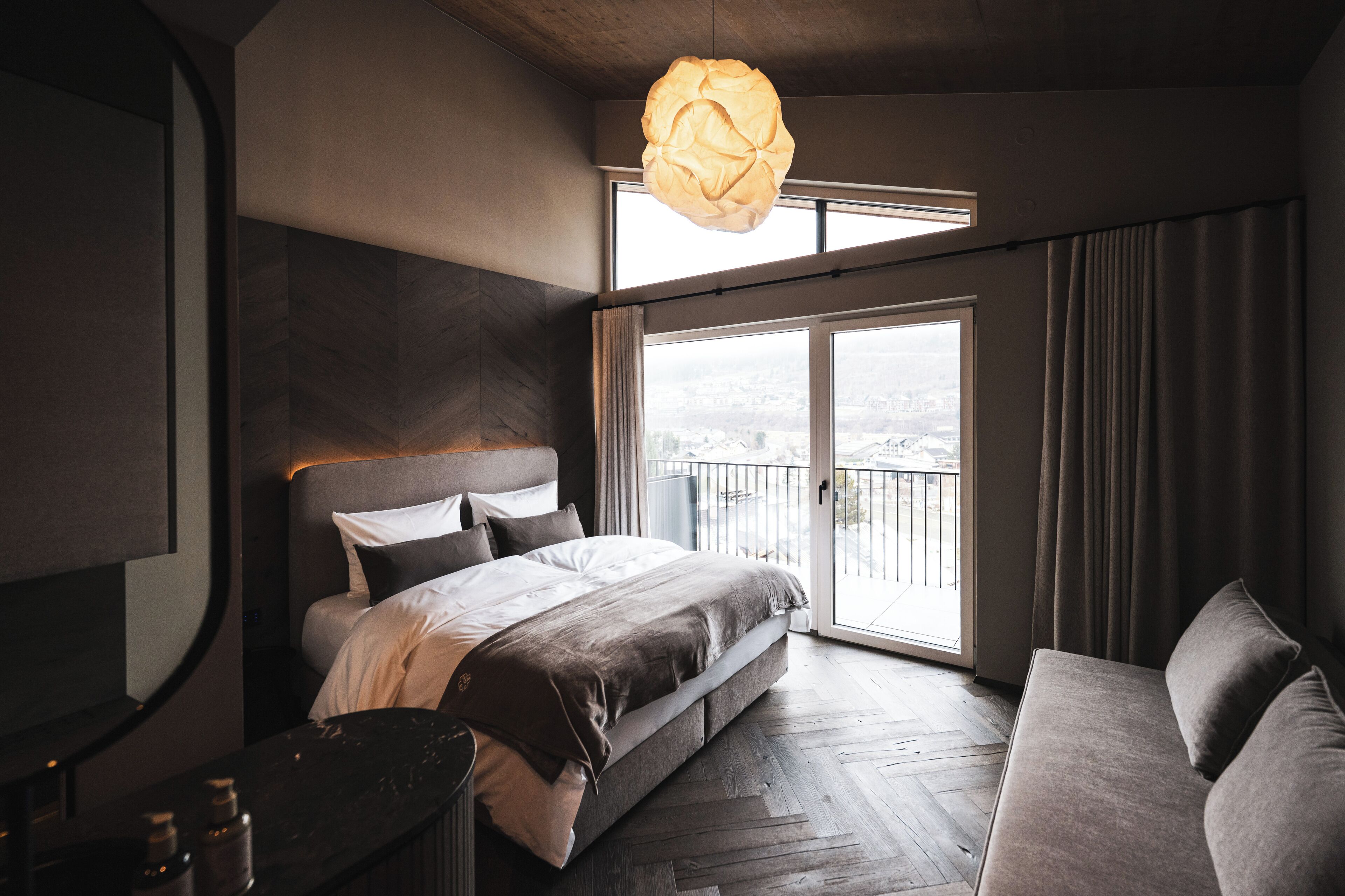 Panoramic Suite, Mountain View | Desk, laptop workspace, free WiFi