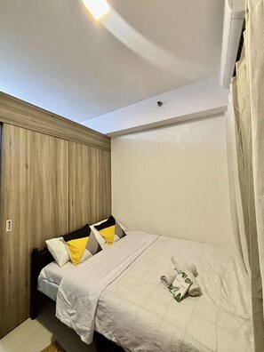 1 chambre, fer et planche à repasser, Wi-Fi, draps fournis