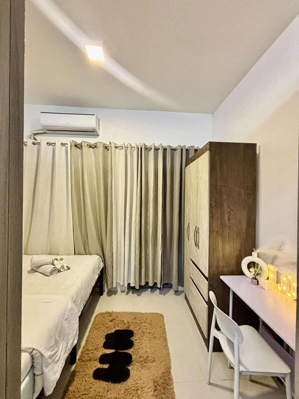 1 bedroom, iron/ironing board, WiFi, bed sheets