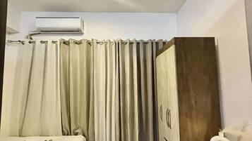 1 Schlafzimmer, Bügeleisen/Bügelbrett, WLAN, Bettwäsche