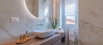 Elegant apartment in downtown