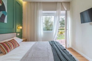 3 bedrooms, iron/ironing board, WiFi, bed sheets - Elegant apartment in downtown (Campagnano di Roma)