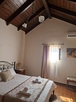 Villa, 3 Bedrooms, Balcony, Garden View