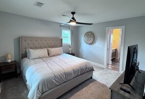 Strygejern/strygebræt, Wi-Fi, sengetøj