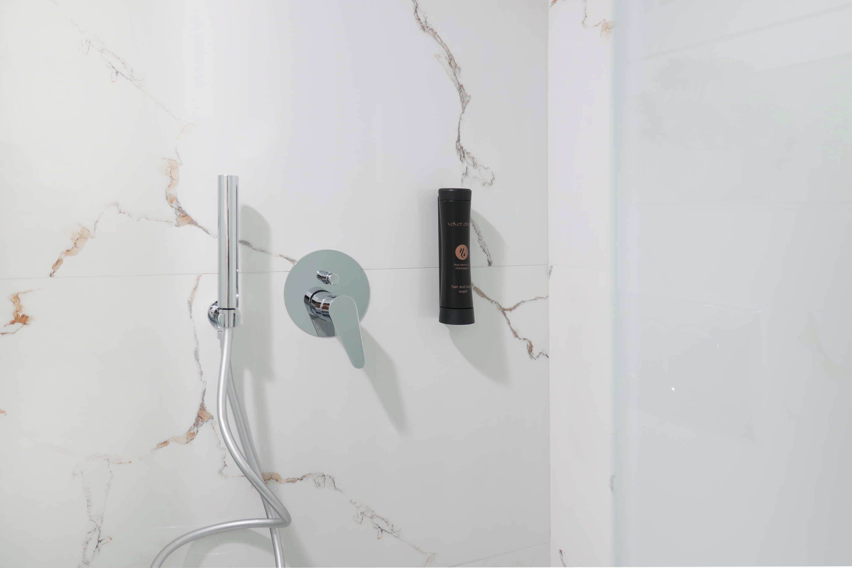 Deluxe Apartment, 1 Bedroom | Bathroom