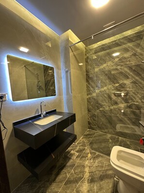 Apartment, 2 Bedrooms, Accessible, Smoking | Bathroom - 202 Al-najeh JRE Apartments For Rent ave (Amman)
