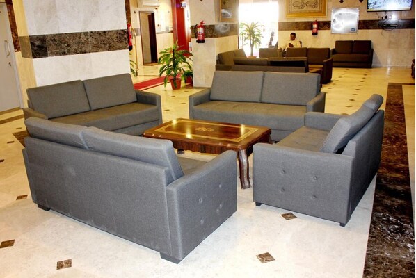 Sittområde i lobbyn