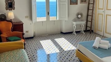 1 chambre, fer et planche Ă repasser, Wi-Fi, draps fournis