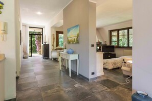 4 chambres, lit parapluie, Wi-Fi gratuit, draps fournis