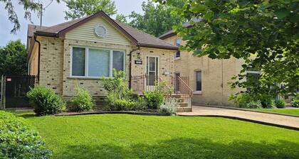 Private Spacious Home - Central Location