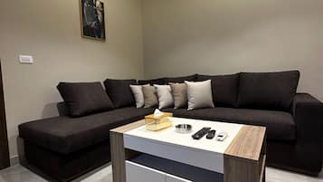 Apartment, 1 Schlafzimmer, barrierefrei, Raucher | Wohnzimmer