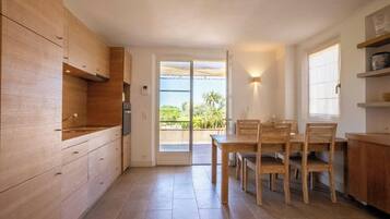 Apartment | Dining