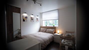 1 bedroom, WiFi, bed sheets