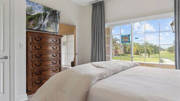 3 bedrooms, in-room safe, desk, iron/ironing board