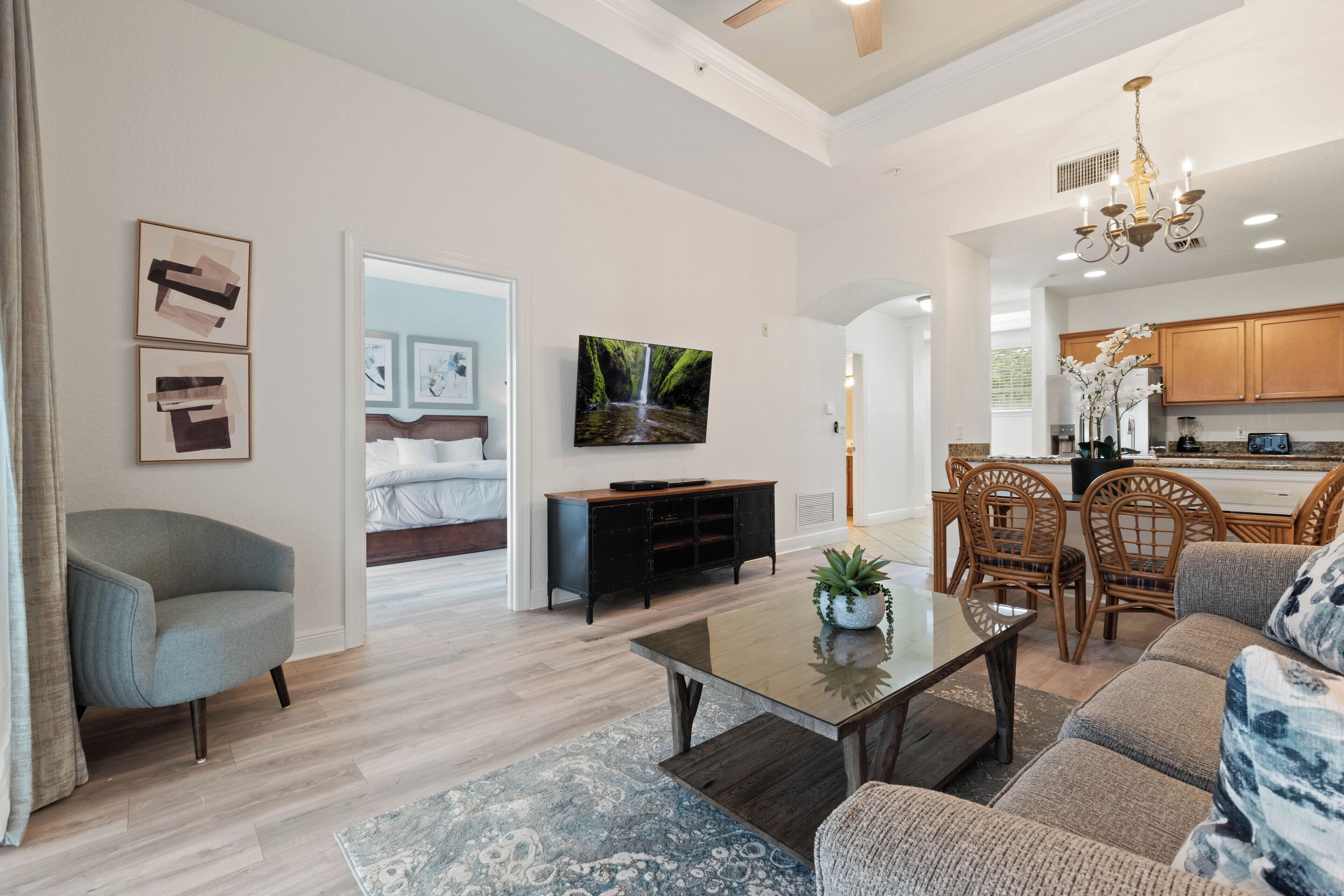 TV connectée, table de tennis de table