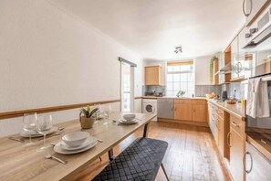 Refrigerador, horno, parrilla de estufa y lavavajillas 