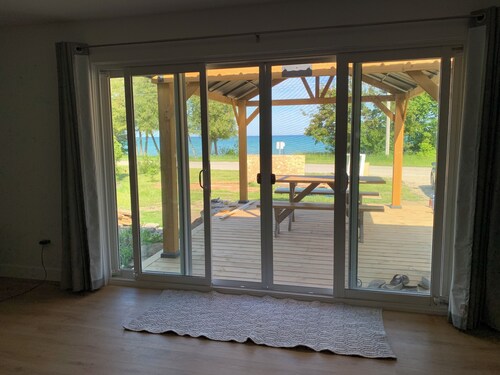 Fully Furnished House for rent in Kincardine Sept 1st, 2025-June 26th, 2026